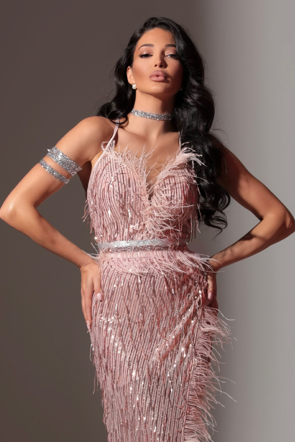 MAXI VESTIDO ALAIA LENTEJUELAS ОRO ROSA MAXI VESTIDO ALAIA LENTEJUELAS ОRO ROSA