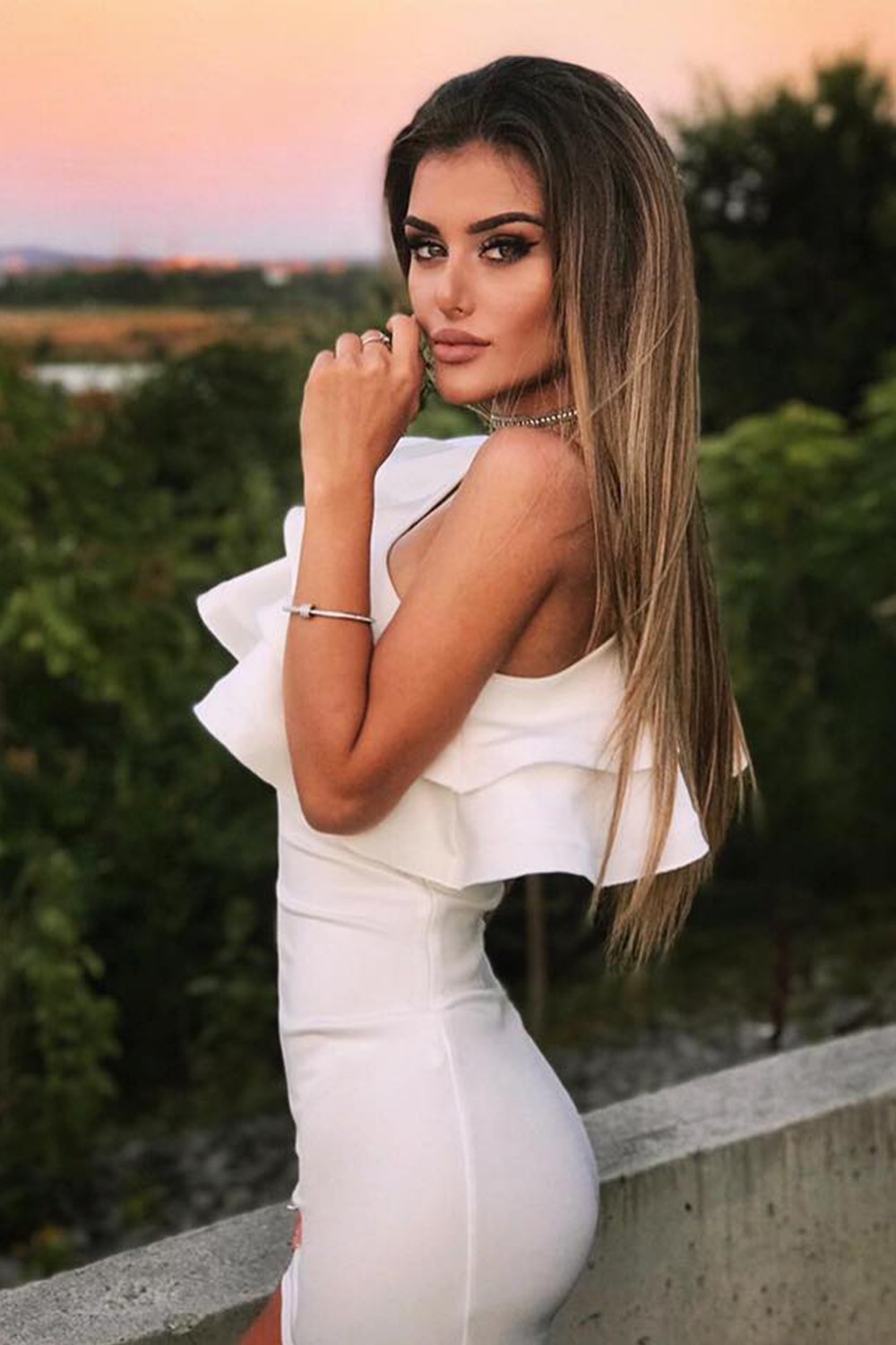 МИНИ РОКЛЯ CLASSY ТРИКО БЯЛ МИНИ РОКЛЯ CLASSY ТРИКО БЯЛ