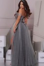 MAXI VESTIDO PENELOPE PLUMAS BROCADO DE TUL GRIS OSCURO MAXI VESTIDO PENELOPE PLUMAS BROCADO DE TUL GRIS OSCURO