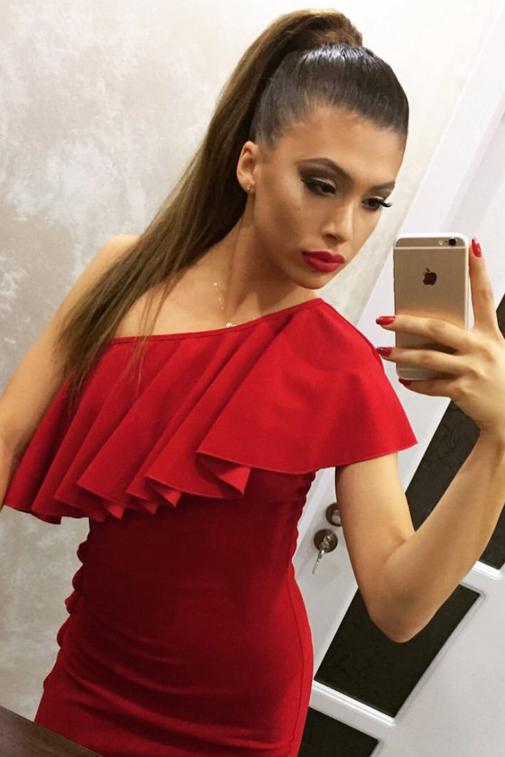 МИНИ РОКЛЯ CARLA ТРИКО ЧЕРВЕН МИНИ РОКЛЯ CARLA ТРИКО ЧЕРВЕН