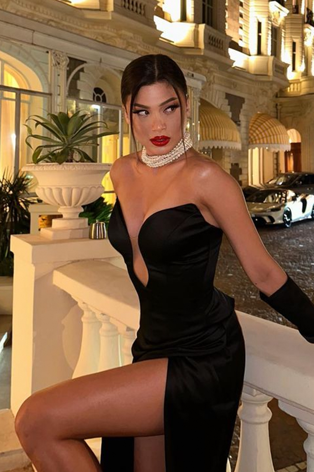ДЪЛЪГ СЕТ ТОП С ПОЛА TESSA САТЕН ЧЕРЕН ДЪЛЪГ СЕТ ТОП С ПОЛА TESSA САТЕН ЧЕРЕН