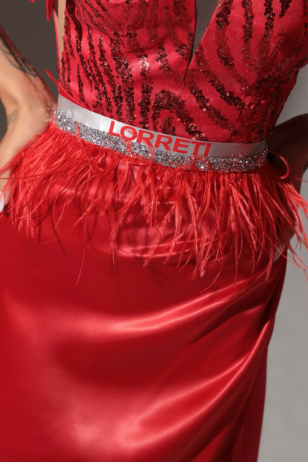 MAXI VESTIDO BIANCA ЕNCAJE SATÍN ROJO MAXI VESTIDO BIANCA ЕNCAJE SATÍN ROJO