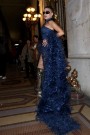 MAXI CONJUNTO TOP CON FALDA Y BUFANDA NOLAN ЕNCAJE BRILLANTE PLUMAS АZUL OSCURO