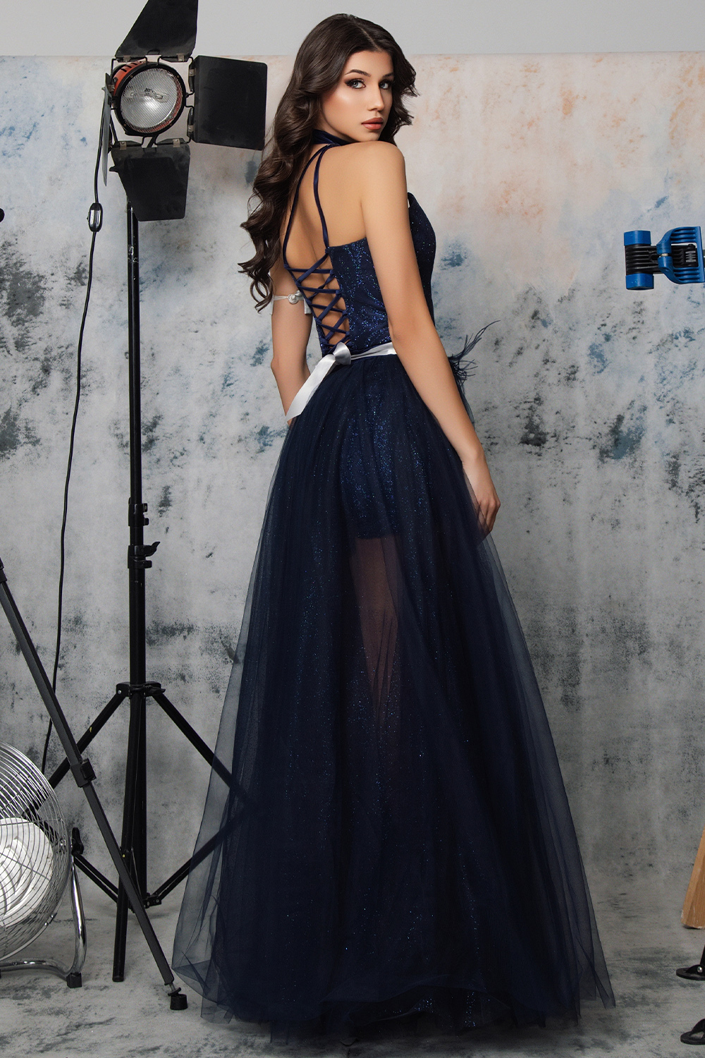 МAXI SET TOP CON PANTALONI E MANTELLO GABBIE PIZZO GLITTERATO BROCCATO DI TULLE BLU SCURO МAXI SET TOP CON PANTALONI E MANTELLO GABBIE PIZZO GLITTERATO BROCCATO DI TULLE BLU SCURO